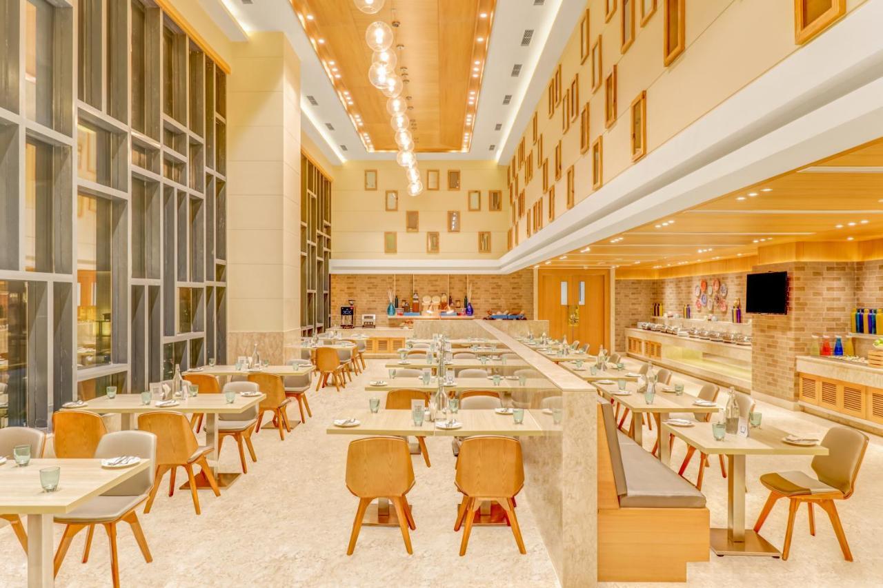 Lemon Tree Premier, Bhubaneswar Hotel Exterior photo