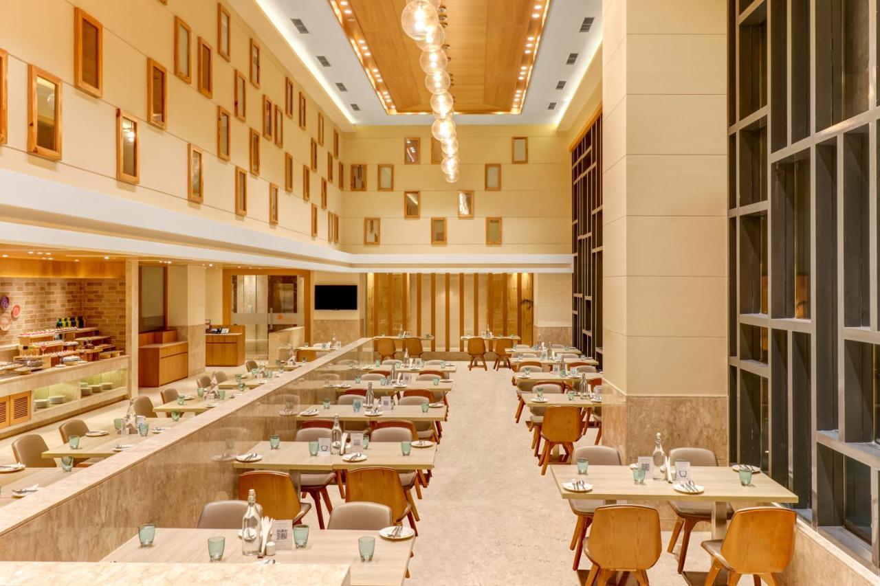 Lemon Tree Premier, Bhubaneswar Hotel Exterior photo